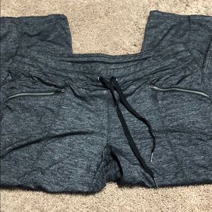 Athleta capris